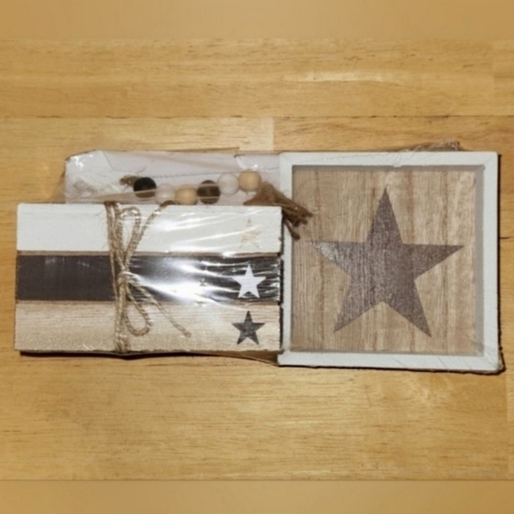 NWT Patriotic Tiered Tray Decor Wood Box Sign Set - Picture 2 of 2